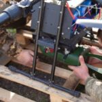 Де ворог закладає вибухівку в оселі та ниви