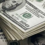 Долар подешевшав на фоні ймовірного припинення зупинки уряду, – Reuters