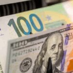 Валютні курси в обмінниках: ціни на долар і євро.