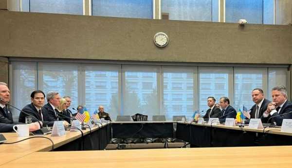 Кремль висловився про женевські дискусії стосовно “мирного врегулювання”