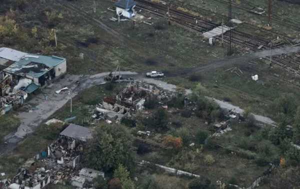 Загарбники загрузли під Покровськом, хоч і люто штурмують.