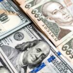 Валютні зміни: долар втрачає позиції, євро росте в ціні