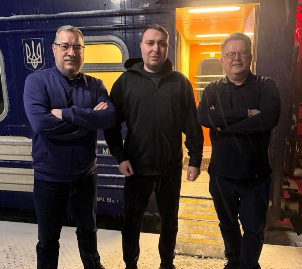 Українська команда прибула до Швейцарії для наступного етапу мирних перемовин.