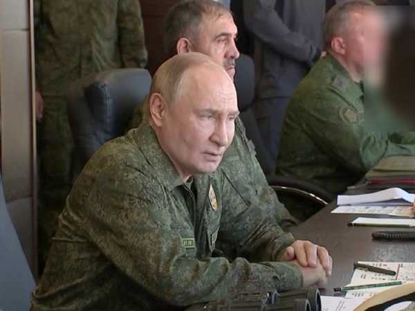 Путін втрачає позиції в Україні, – The Economist