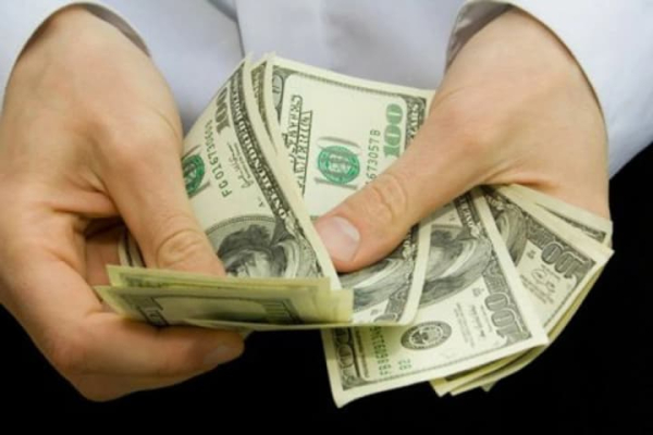 Львівський підрив: виконавиці обіцяли дві тисячі доларів.