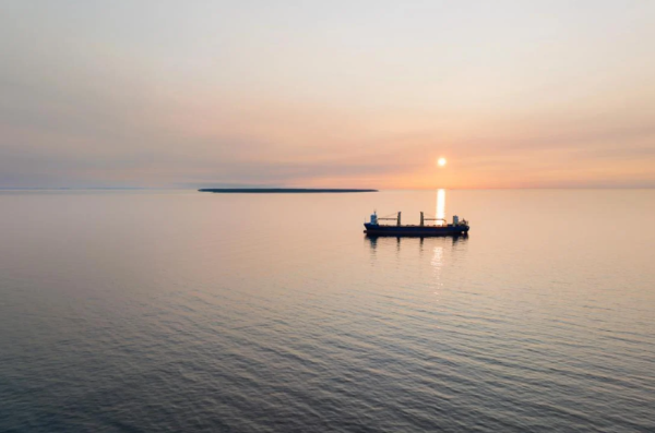 Sky News: Путін приховує найгрізнішу “зброю” в протоці Ла-Манш, і вона у всіх на виду.