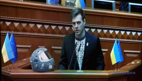 Гераскевич у парламенті вимагає скасувати Бубці звання Героя України