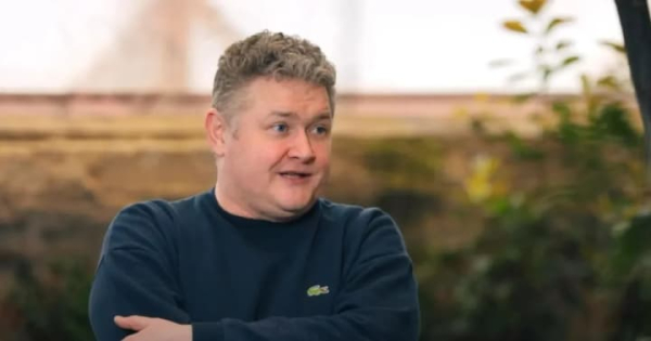 Назар Задніпровський розповів, що спонукало Галину Безрук працювати в росії, а не в Україні.