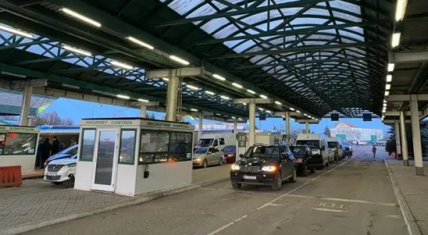 На молдовському кордоні ускладнено проїзд через негоду.