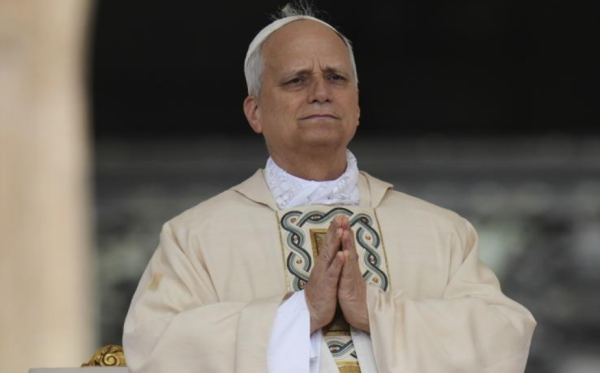 Понтифік надіслав Україні фури з генераторами, медикаментами та харчами.