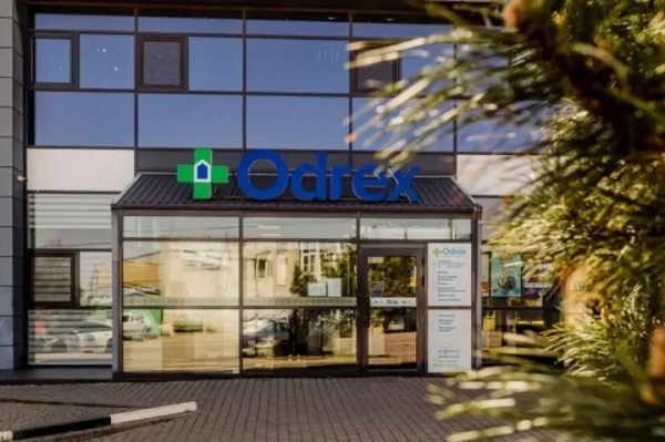 Чому МОЗ та НСЗУ не відповідають на запитання преси щодо роботи з сумнівним медцентром Odrex?