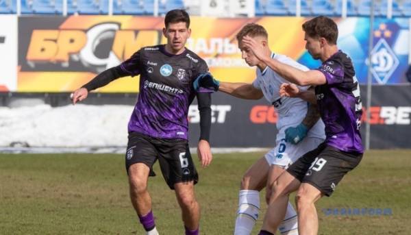 “Динамо” вщент розбило “Епіцентр” у першості України з футболу.