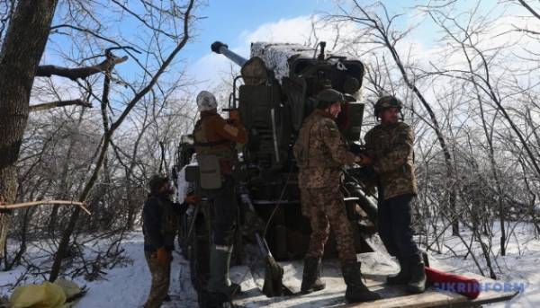 На передовій – 108 боєзіткнень, українські воїни вразили танк та ліквідували 65&hellip;