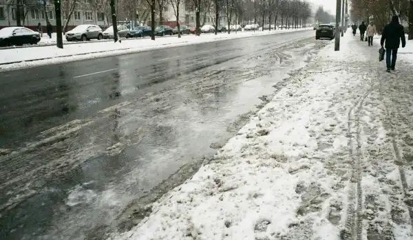 В Україну йде похолодання з дощем та снігом: прогноз зміни&hellip;