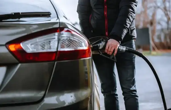 Вартість пального росте: чи вдасться Трампу змінити хід подій