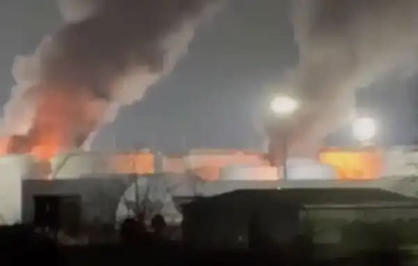 Нічна дронова атака на порт, нафтопереробний завод у Краснодарському краї та хімкомбінат у Тольятті.