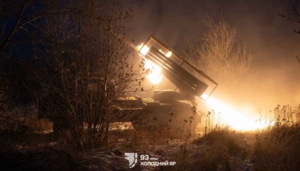 На передовій – 120 боєзіткнень, противник здійснив 50 авіанальотів