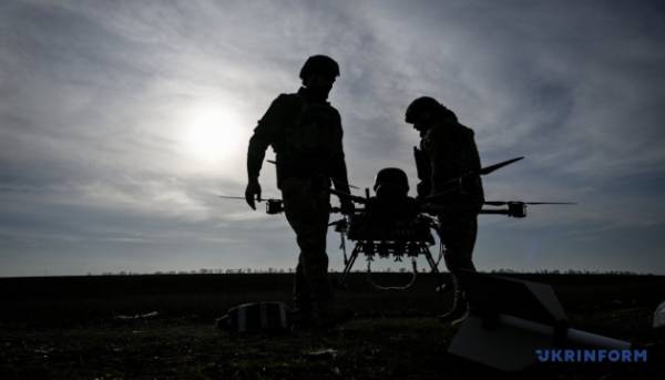 Воїни батальйону Apachi дронами ліквідували російську переправу у Слов’янському районі