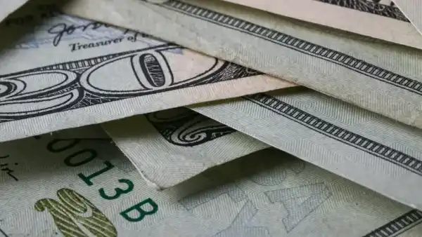 Валютні курси в обмінних пунктах і банках 11 березня: ціна&hellip;