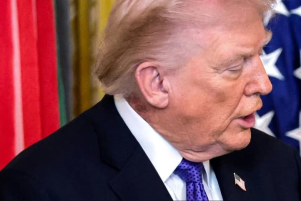 У Білому домі назвали причину висипки на шиї Трампа –&hellip;