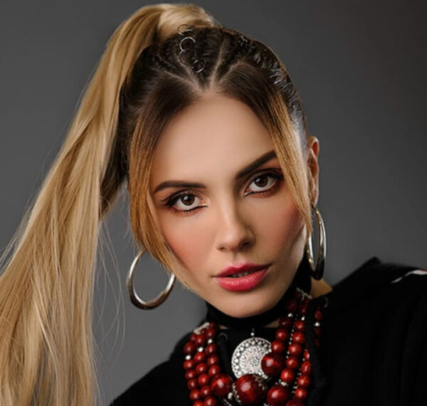 MamaRika з малюком застрягли в Еміратах: недуга та складнощі з поверненням додому