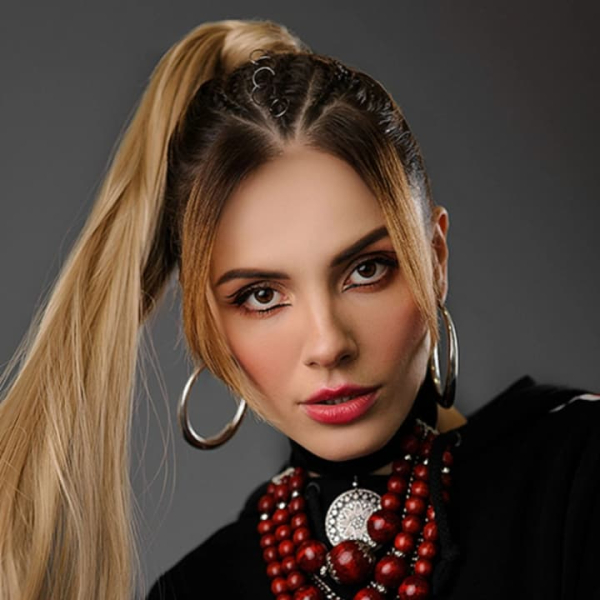 MamaRika з малюком застрягли в Еміратах: недуга та складнощі з поверненням додому