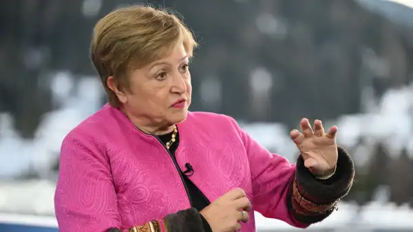 Георгієва: МВФ прогнозує ріст цін і сповільнення економічного розвитку через…