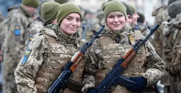 Постановка жінок на військовий облік: депутат роз’яснив неузгодженості в законах.