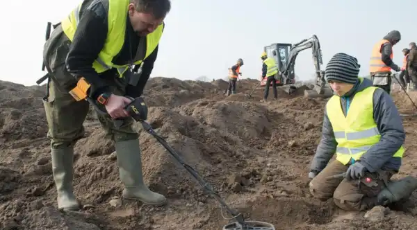 У Німеччині: при будівництві електростанції знайдено клад із античними коштовностями.