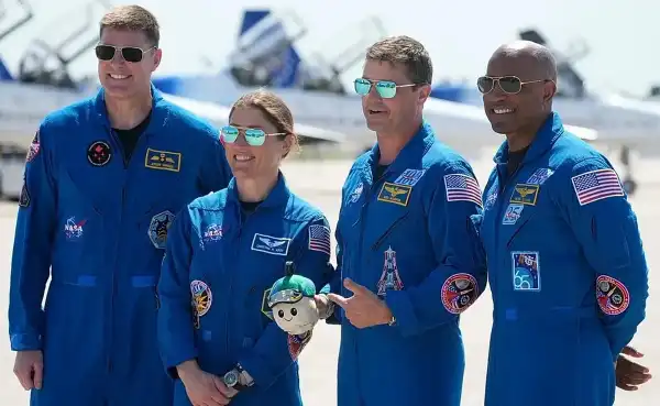 NASA: У місячній місії перша невдача – в дорозі вийшов з ладу санвузол.