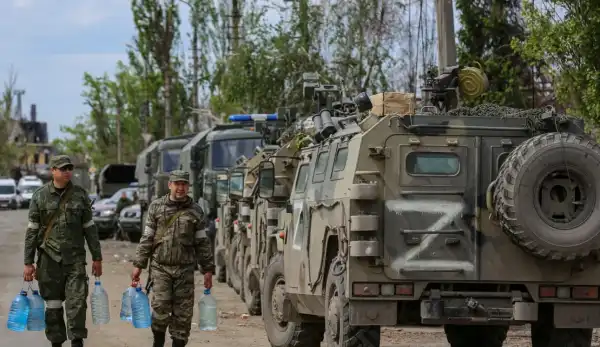 Загарбники атакують Костянтинівку з різних боків.