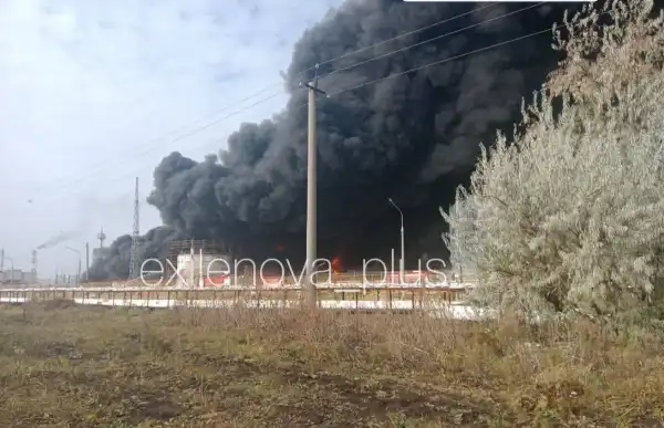 Вогонь нищить: Українські війська влучили в чотири російські нафтобази