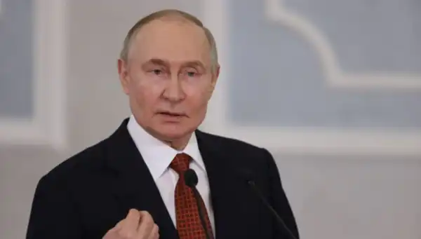 Путін заявив про пасхальне припинення вогню з Україною.