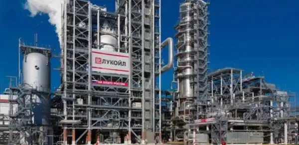 Украинские беспилотники вывели из строя крупный российский нефтеперерабатывающий завод, – сообщает Reuters