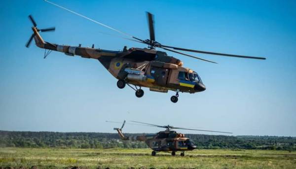 Генштаб продемонстрував тренування українських пілотів гелікоптерів у Великій Британії.