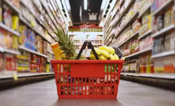 Продуктові банки України: мережі магазинів будуть змушені безоплатно передавати їжу