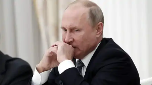 Путін прагне вийти з українського тупика, розширюючи протистояння на Європу, – WSJ.
