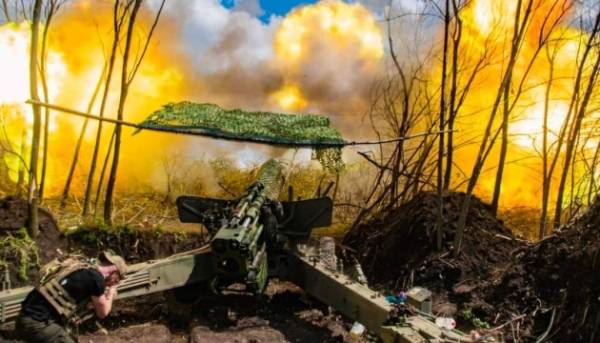 Від початку дня на передовій 65 бойових зіткнень, із них близько третини&hellip;