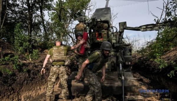Бойові дії на передовій: зранку понад 60 сутичок, найзапекліші – на Покровському&hellip;