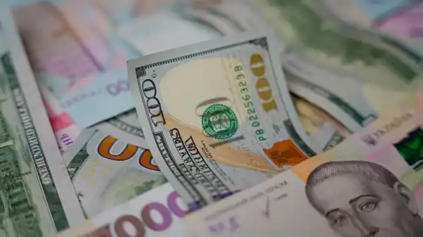 Фахівці пояснили, яку суму заощаджень варто мати залежно від віку