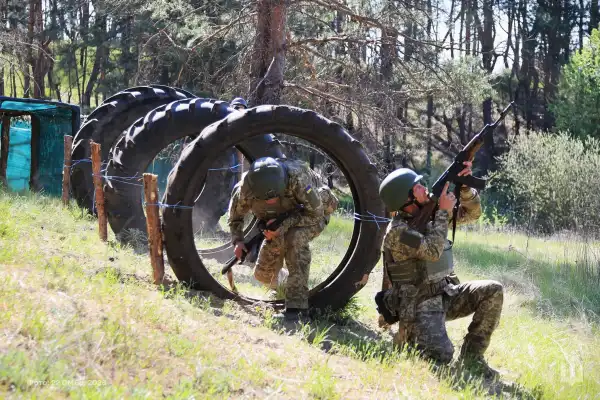 Український конфлікт наблизився до вирішальної стадії, бойова готовність Росії зменшується, — зазначає Foreign Affairs