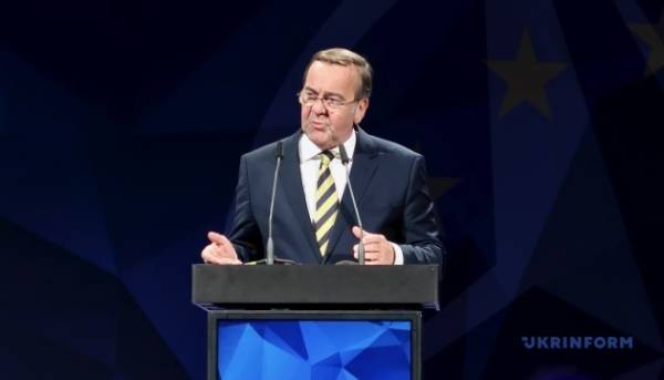 Пісторіус після «Рамштайну»: Німеччина надасть Україні сотні ракет класу «повітря-повітря»
