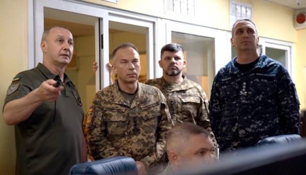 Сирський проінспектував протиповітряну оборону на південному напрямку та надав вказівки силам оборони.