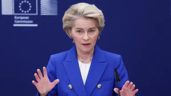 Україна одержала перший транш на 3,2 млрд євро в межах позики розміром 90 млрд, – Урсула фон дер Ляєн