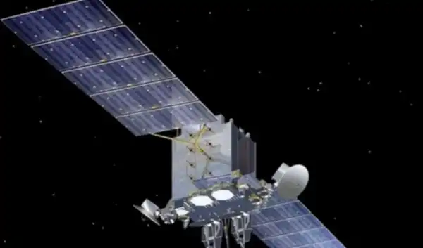 Космічне полювання: зафіксовані злагоджені маневри РФ у космосі