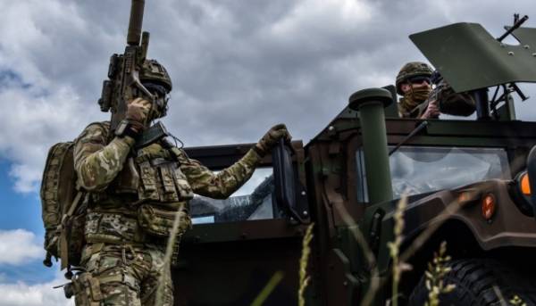 Бійці спецпідрозділу продемонстрували, як ліквідували ворожий опорний пункт та захопили в полон…