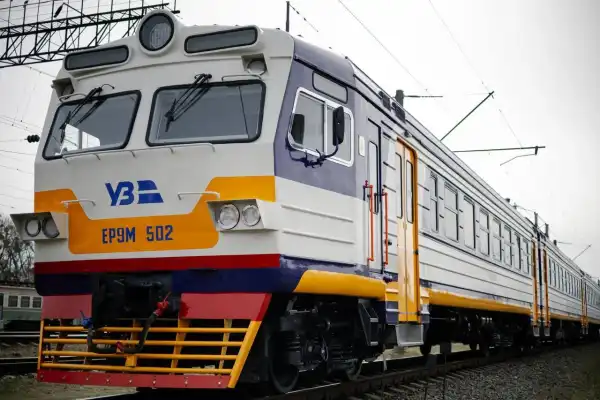 Графік руху транспорту переходить на літній період, деякі маршрути зазнали змін