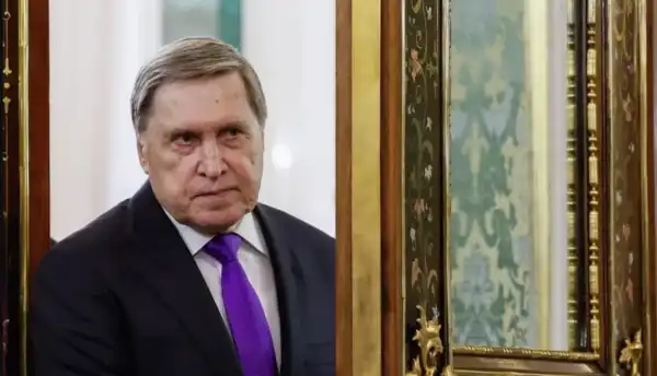 Керівник адміністрації Путіна Ушаков висловив звинувачення на адресу Заходу та висунув погрози у зв’язку з зустріччю в Анкориджі.