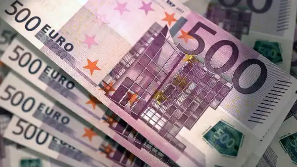 За перші шість місяців цього року українці придбали більше готівки,…