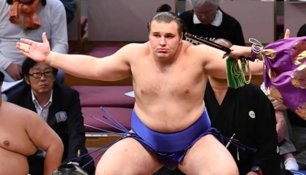 Данило Явгусишин, майстер сумо, здобув Кубок імператора Японії втретє.